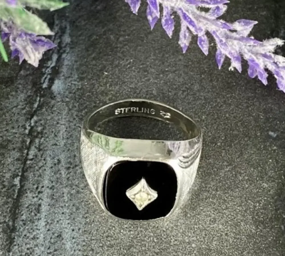 925 Sterling Silver Black Nephrite & CZ Ring Size 9